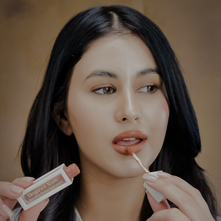 Elegance Nude: Haute Matte Blurring Liquid Lipstick