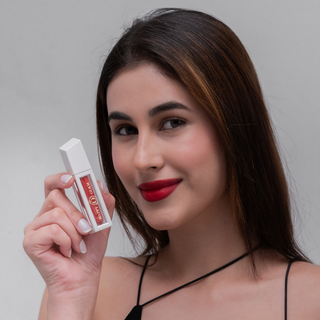 Velvet Rogue: Haute Matte Blurring Liquid Lipstick