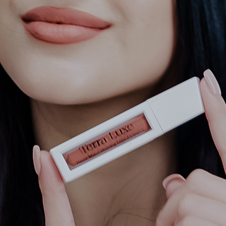 Terra Luxe: Haute Matte Blurring Liquid Lipstick